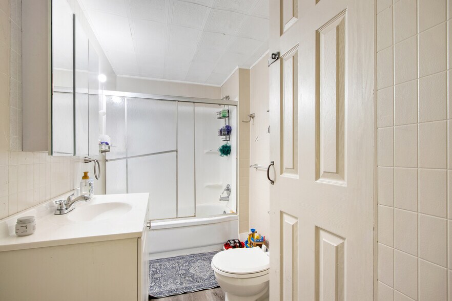 More Photos Of 6980 Nash Rd, North Tonawanda Apartments For Sale