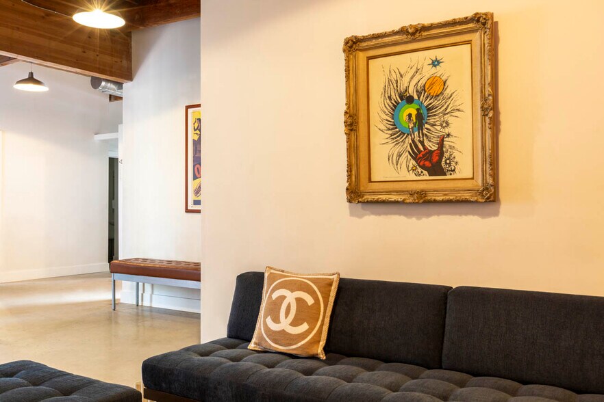 More Photos Of 5908 Barton Ave, Los Angeles Loft Creative Space For Sale