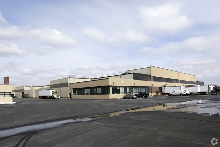 More Photos Of 50 Cardinal Ln, Warminster Township Warehouse For Lease