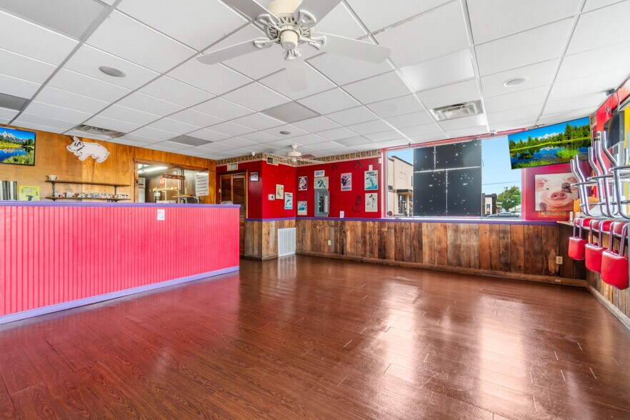 More Photos Of 7508 Preston Hwy, Louisville Fast Food For Sale