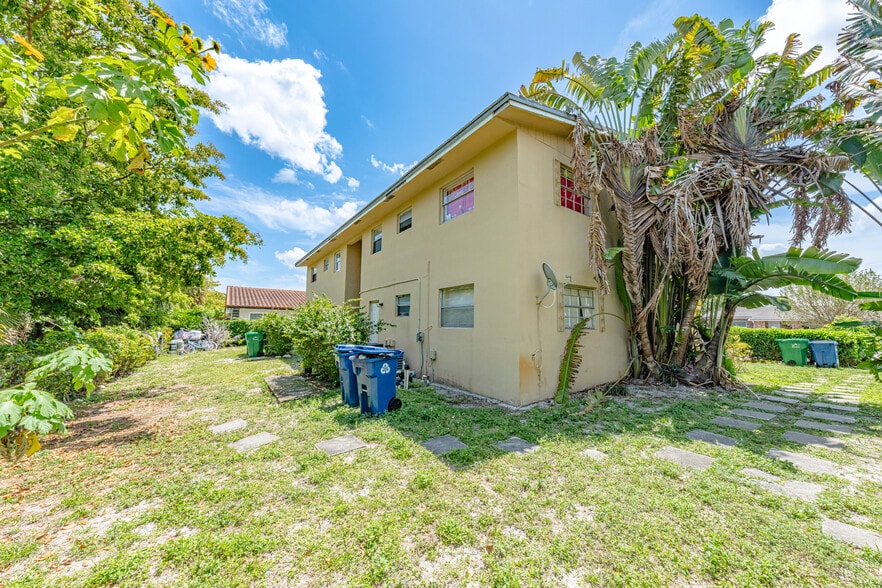 More Photos Of 7523 NW 44th Court, Coral Springs Apartments For Sale