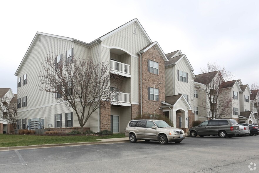 More Photos Of 1200 Greenfield Pl, O'Fallon Apartments For Sale