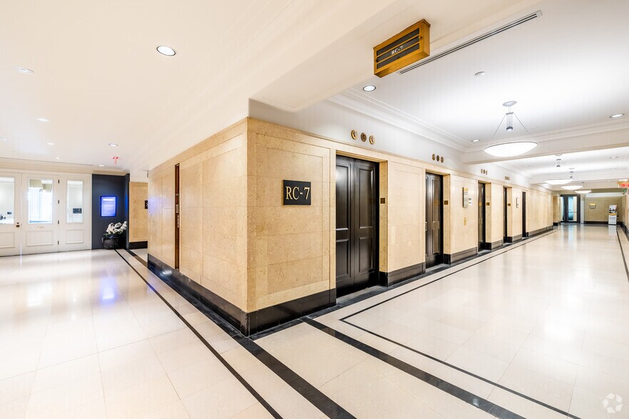More Photos Of 1155 Rue Metcalfe, Montréal Office For Lease