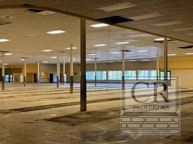 More Photos Of 2094 E Main St, Cortlandt Manor Freestanding For Sale