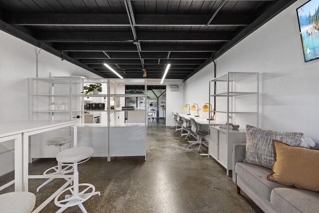 More Photos Of 1630 Aviation Blvd, Redondo Beach Loft Creative Space For Sale