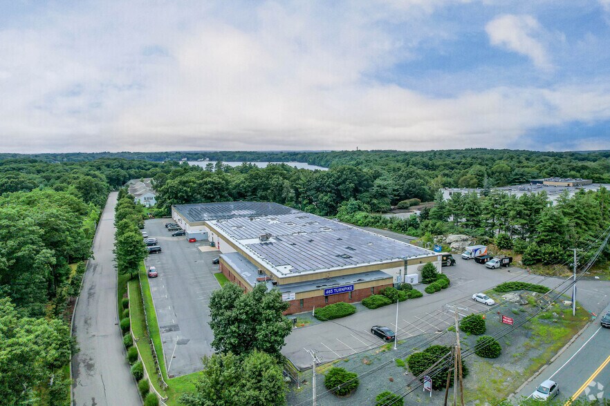 More Photos Of 465 Turnpike St, Canton Manufacturing For Lease