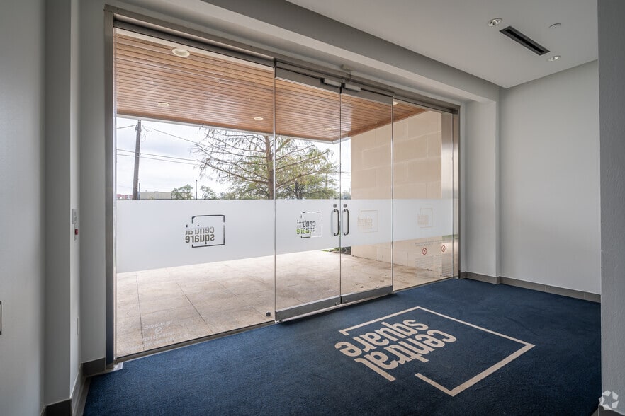 More Photos Of 2100 Travis St, Houston Office Residential For Lease