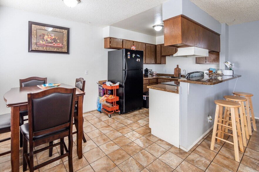 3366 Sylvia St, Las Vegas, NV 89121 Apartments For Sale