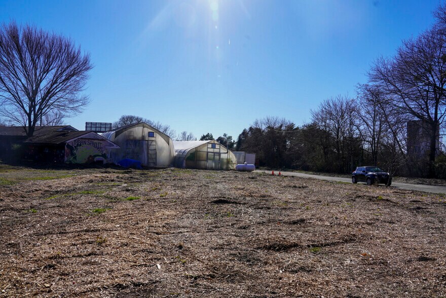 More Photos Of 2200 Reynolds Dr SW, Atlanta Land For Sale