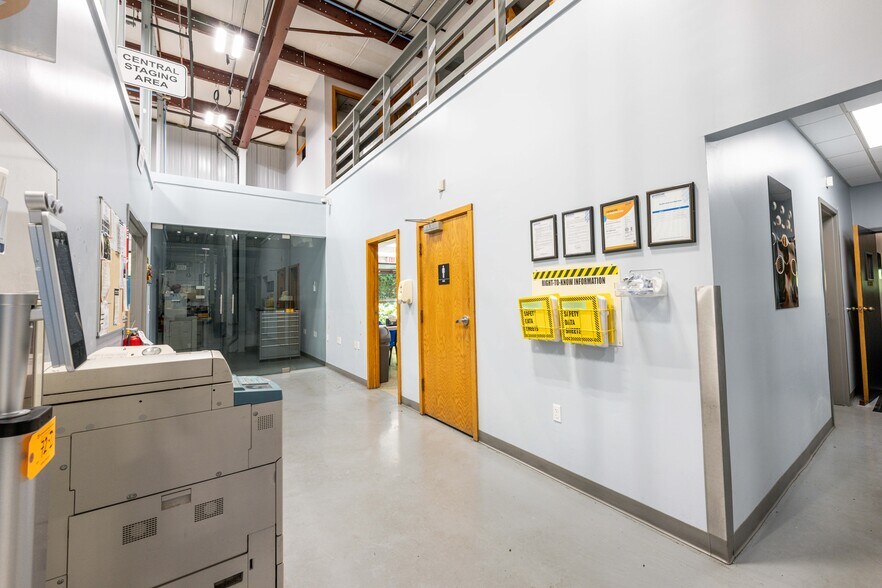 More Photos Of 128 Long Hill Cross Rd, Shelton Manufacturing For Sale
