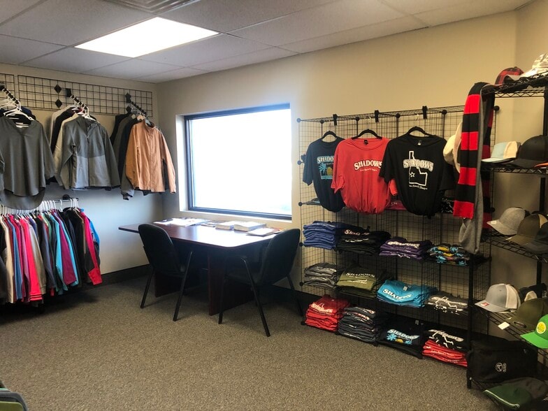 More Photos Of 3555-3559 W Wright St, Boise Light Manufacturing For Lease