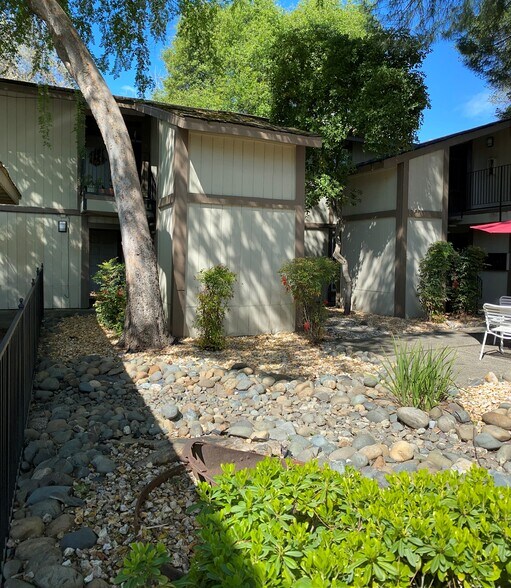 More Photos Of 5445 Marconi Ave, Carmichael Apartments For Sale
