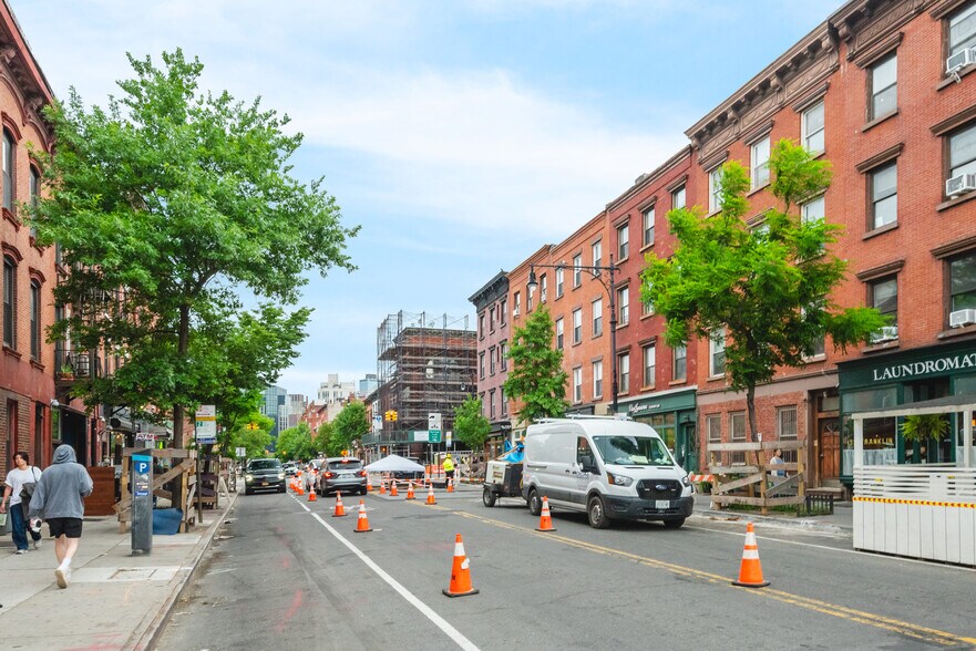 More Photos Of 136 Franklin St, Brooklyn Apartments For Sale