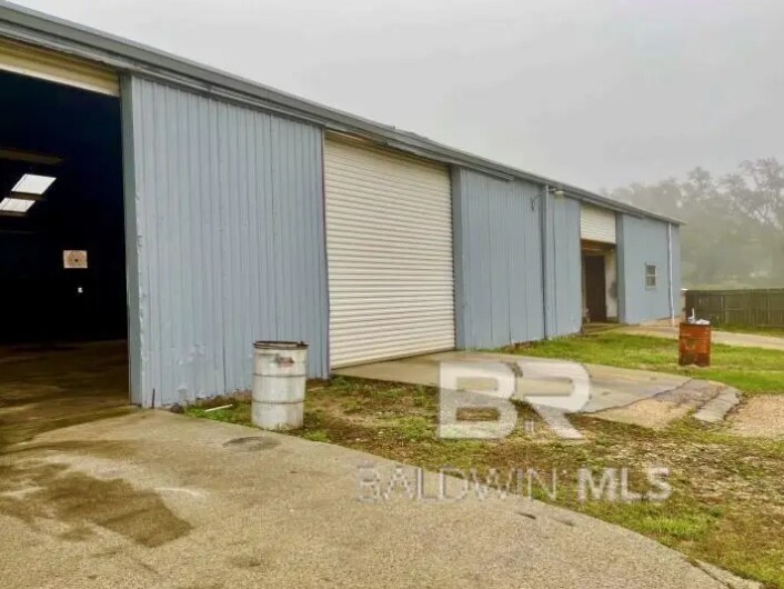 More Photos Of 523 S Old Corry Field Rd, Pensacola Warehouse For Lease