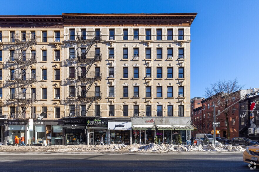 More Photos Of 216-222 Eighth Ave, New York Apartments For Lease