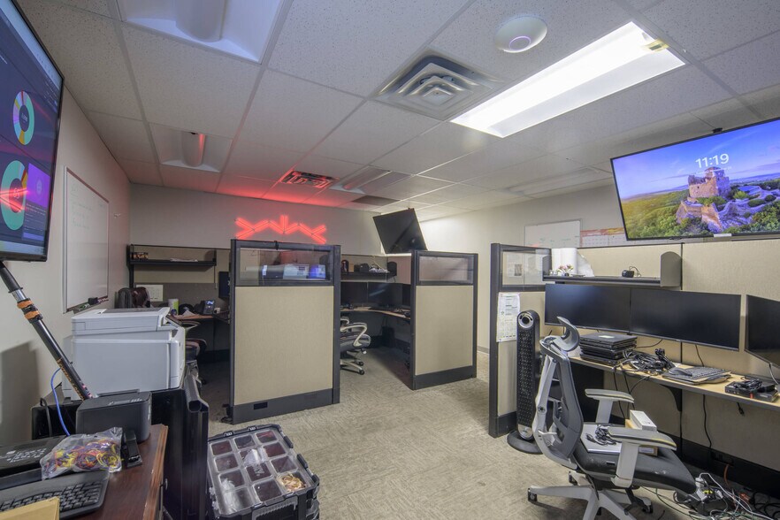 More Photos Of 851 N McCormick Way, Layton Distribution For Sale