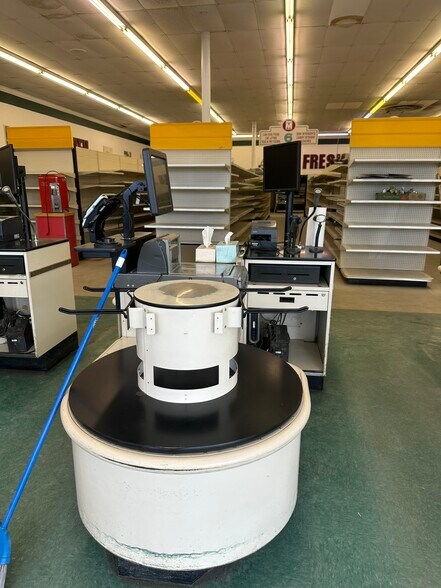 More Photos Of 31 N Main St, Sherburne Supermarket For Sale