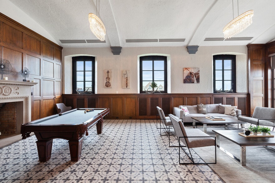 More Photos Of 400 Walnut St, Philadelphia Multifamily For Sale