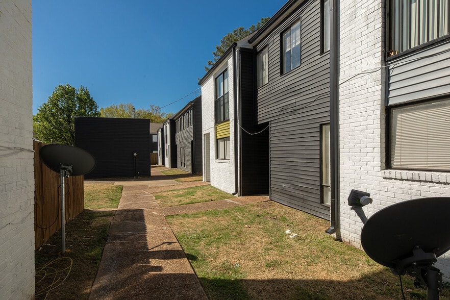 More Photos Of 2780 Raleigh-Lagrange Rd, Memphis Apartments For Sale