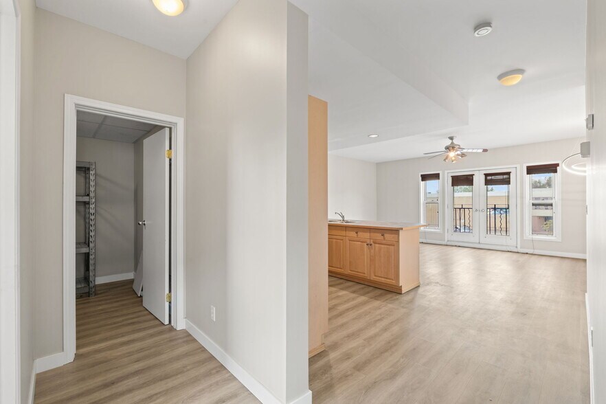 More Photos Of 1922 9th Ave SE, Calgary Storefront Retail Residential For Sale