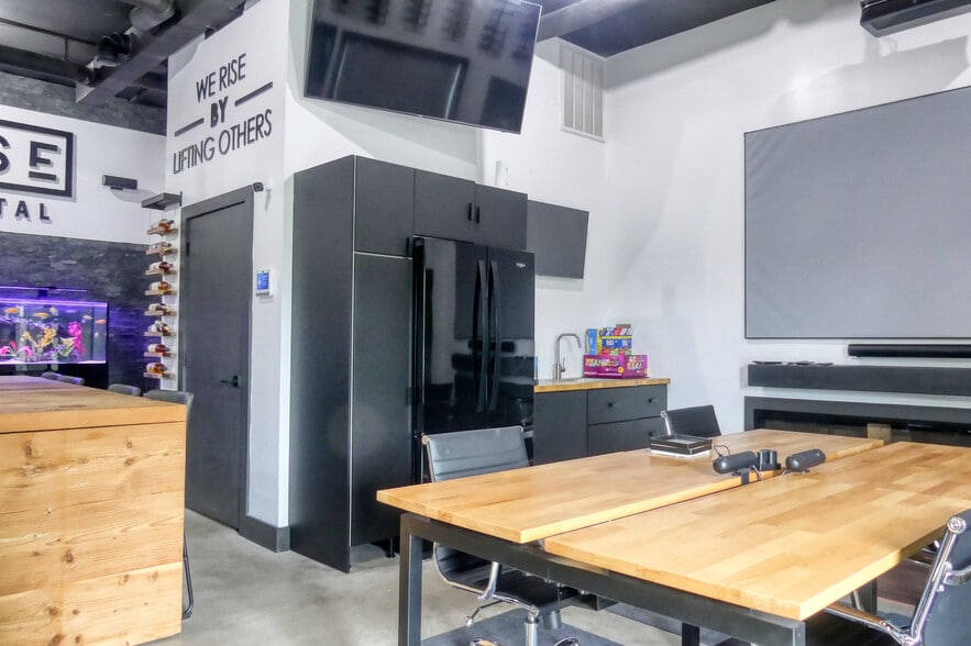 More Photos Of 255 Highway 97, Forest Lake Storefront For Sale