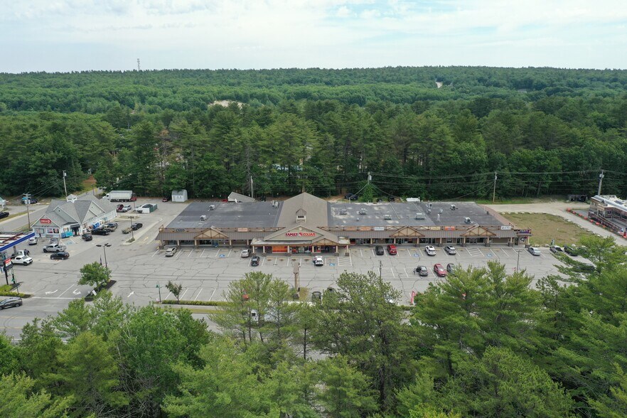 More Photos Of 1233 Roosevelt Trl, Raymond Storefront For Lease