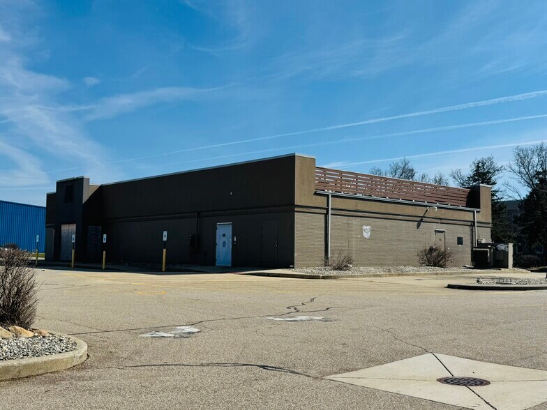 More Photos Of 5432 Portage Dr, Portage Fast Food For Sale