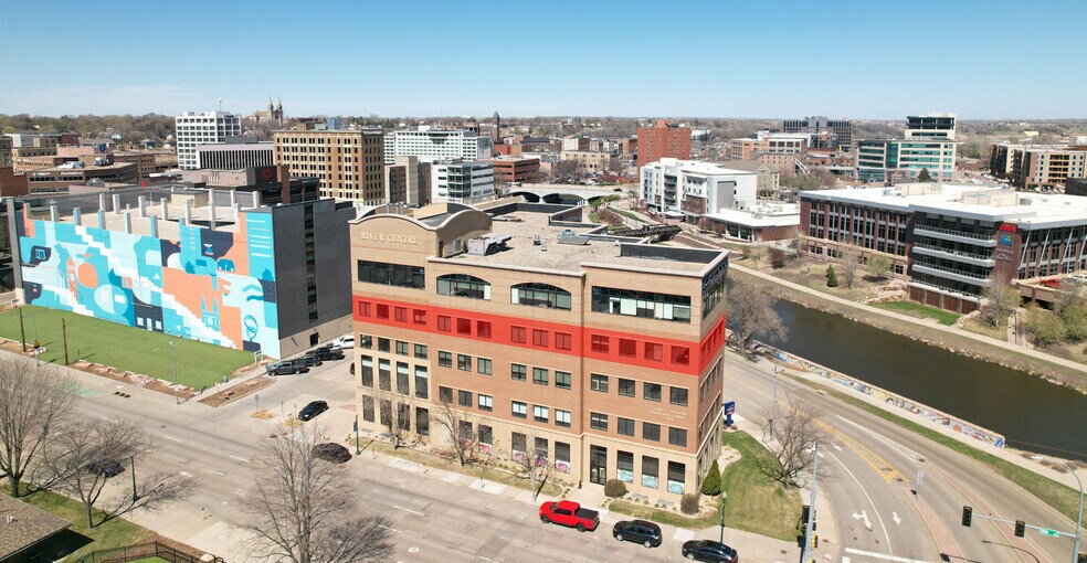 More Photos Of 200 E 10th St, Sioux Falls Office For Lease