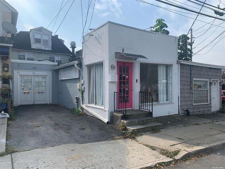 More Photos Of 10 Willowdale Ave, Port Washington Storefront Retail Office For Lease