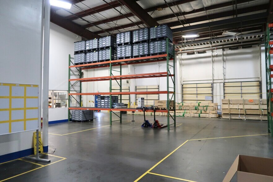 More Photos Of 2301 Charleston Regional Pky, Charleston Warehouse For Lease