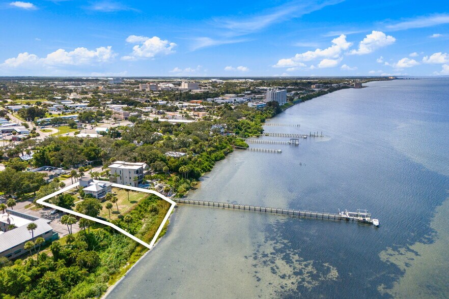 More Photos Of 1811 Riverview Dr, Melbourne Office Residential For Sale