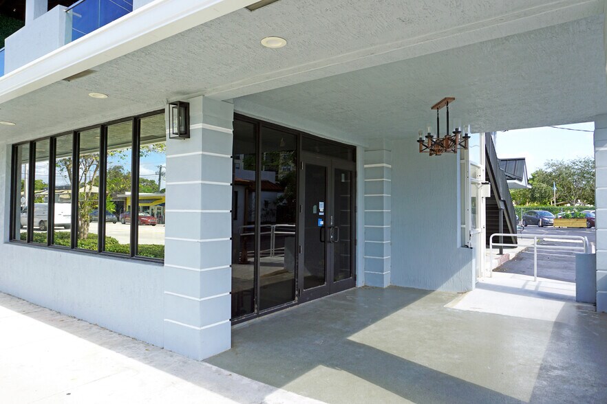 More Photos Of 2010 Wilton Dr, Wilton Manors Restaurant For Sale