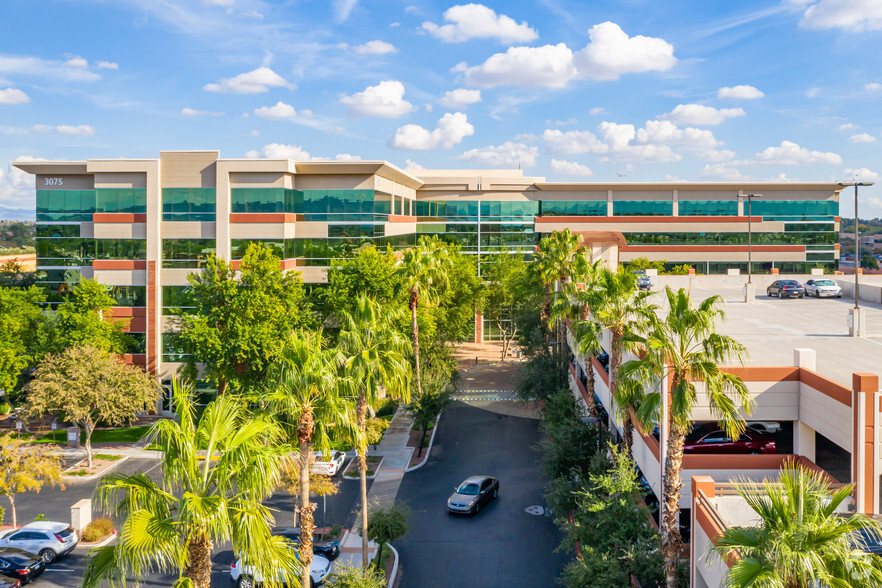 Primary Photo Of 3075 W Ray Rd, Chandler Office For Lease