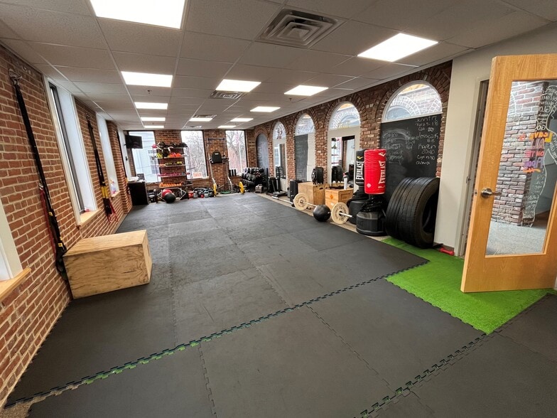 More Photos Of 200 Exchange St, Chicopee Office For Lease