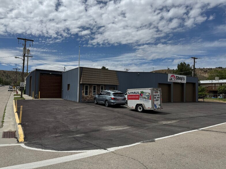 More Photos Of 435 N Main St, Helper Warehouse For Lease