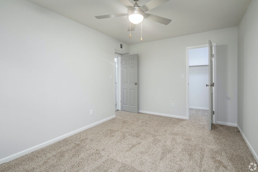 More Photos Of 403 3rd St NE, Alabaster Apartments For Sale