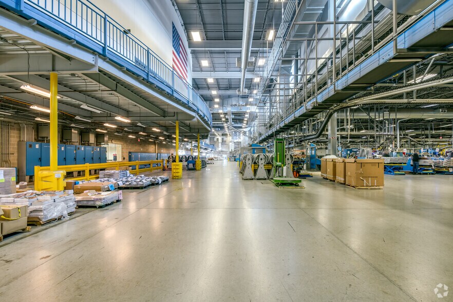 More Photos Of 4101 W Burnham St, West Milwaukee Manufacturing For Sale