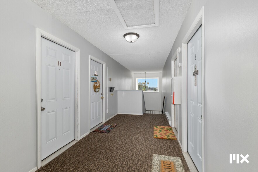 More Photos Of 757 W Shepherd St, Charlotte Apartments For Sale