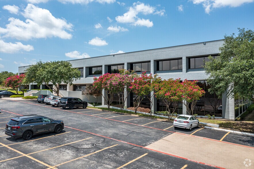 Primary Photo Of 1333 Corporate Dr, Irving Loft Creative Space For Lease