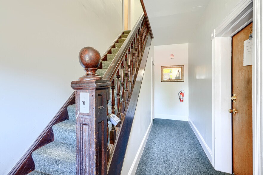 More Photos Of 10-14 E Overlea Ave, Baltimore Apartments For Sale