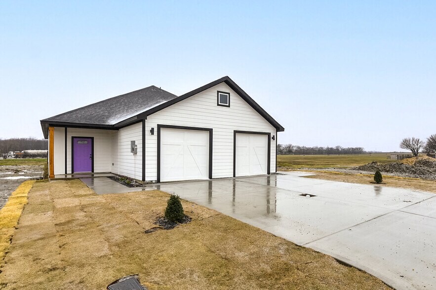 More Photos Of 1020 Burnett blvd, Alvarado Apartments For Sale