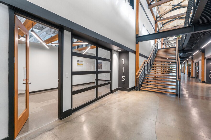 More Photos Of 1777 SW Chandler Ave, Bend Office For Lease