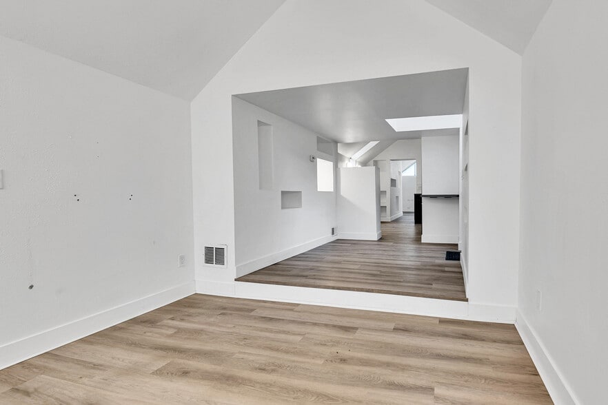 More Photos Of 325 Detroit St, Denver Office Residential For Lease