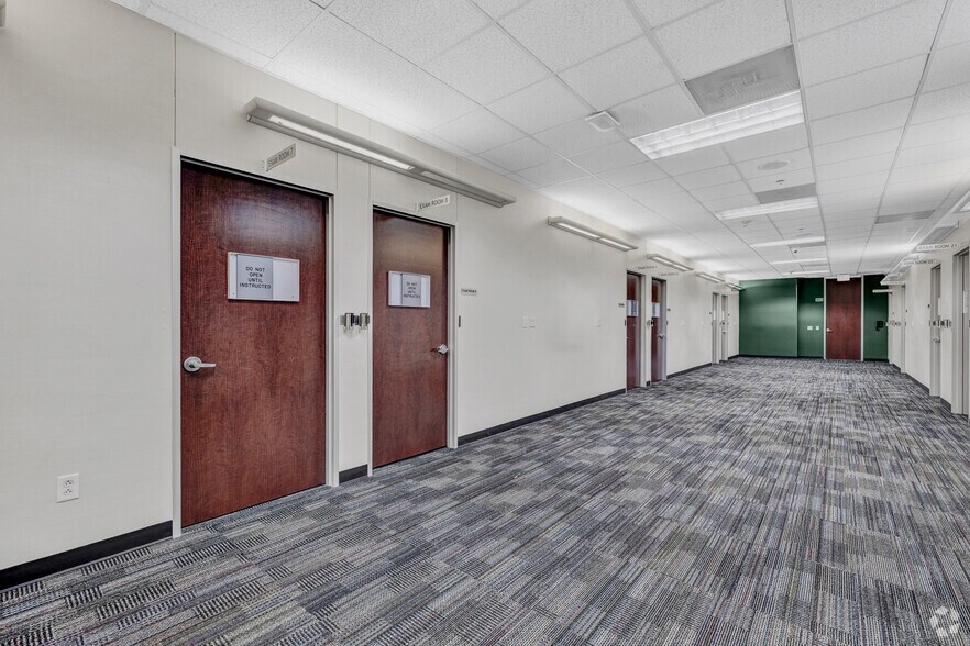More Photos Of 400 N Sam Houston Pky E, Houston Office For Lease