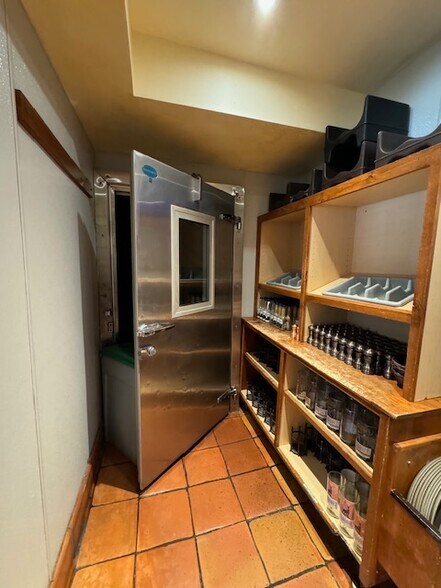 More Photos Of 8791 Lake Blvd, Kings Beach Restaurant For Sale