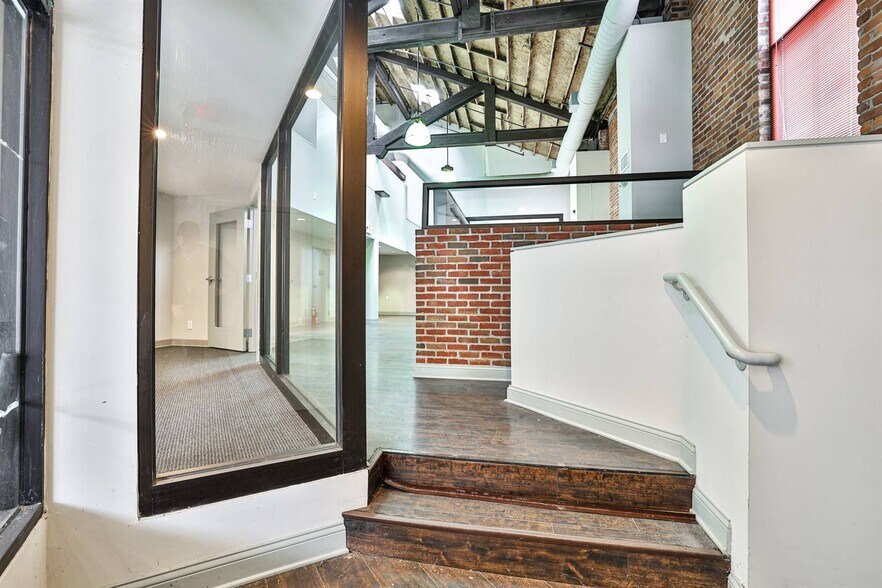 More Photos Of 1420 Sycamore St, Cincinnati Office For Sale