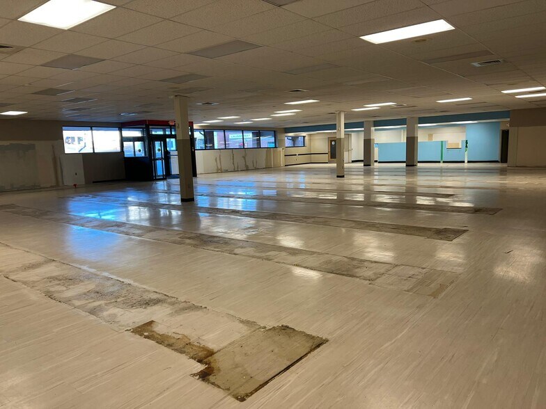 More Photos Of 8 S Main St, Terryville Unknown For Lease