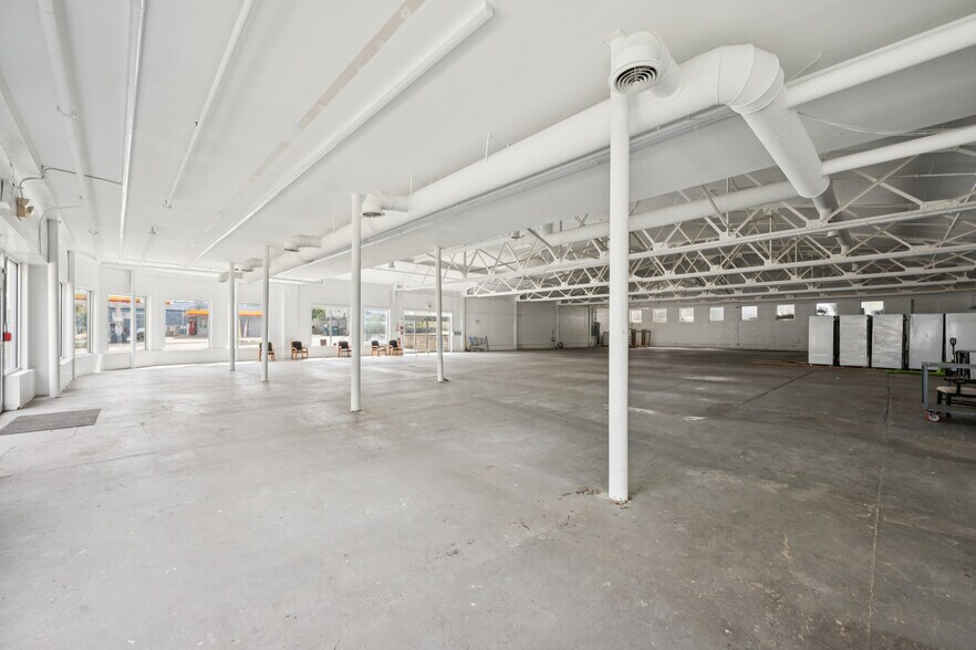 More Photos Of 235-239 W Landis Ave, Vineland Freestanding For Sale