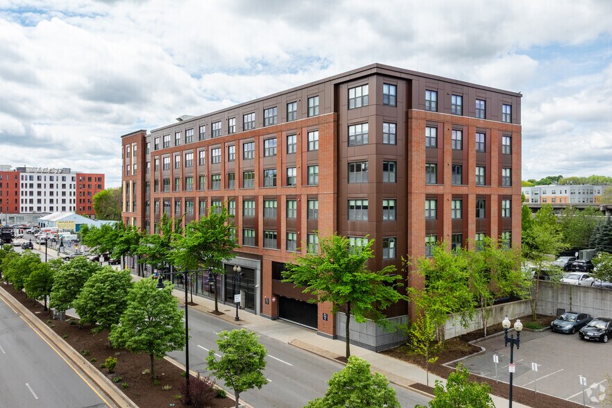 More Photos Of 225 Centre St, Boston Apartments For Lease