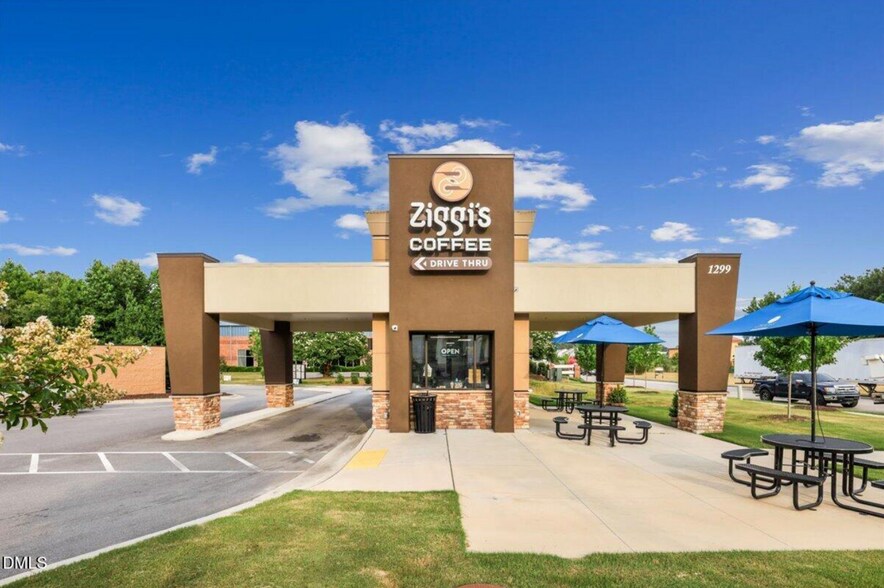 Primary Photo Of 1299 Mechanical Dr, Clayton Fast Food For Sale